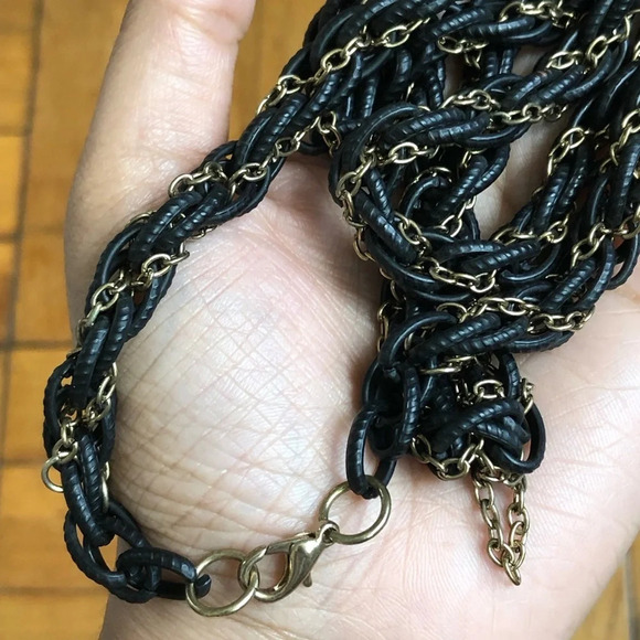 Necklace bundle - Picture 16 of 16